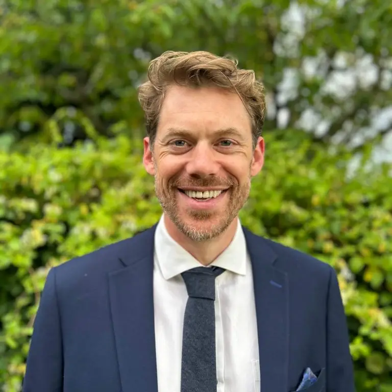 Simon Hobson
